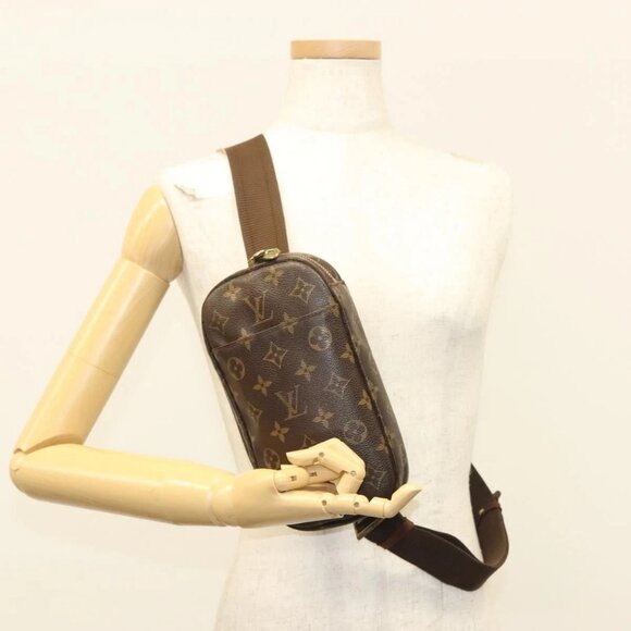 LOUIS VUITTON Monogram Pochette Gange Shoulder Bag - Picture 1 of 16